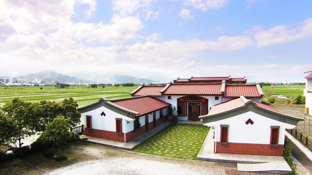 Free House B&B Szuao Kültér fotó