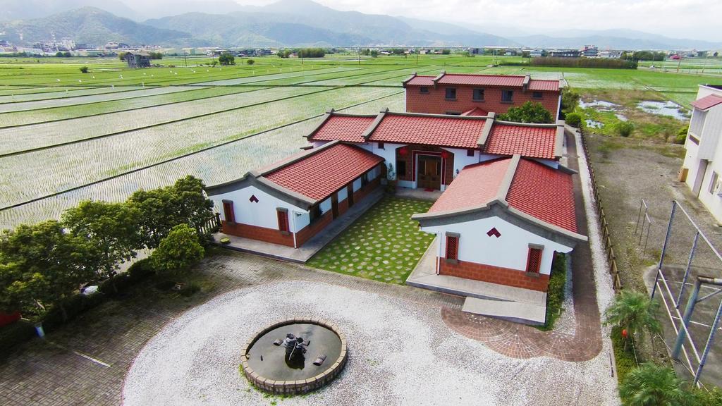 Free House B&B Szuao Kültér fotó